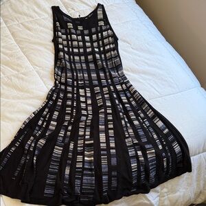 NIC+ZOE Black and White Patterned Midi Dress